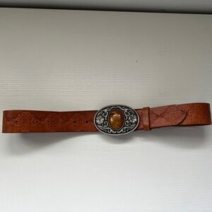 Elegant Tan tooled Leather Belt with Ornate Silver Buckle western size M